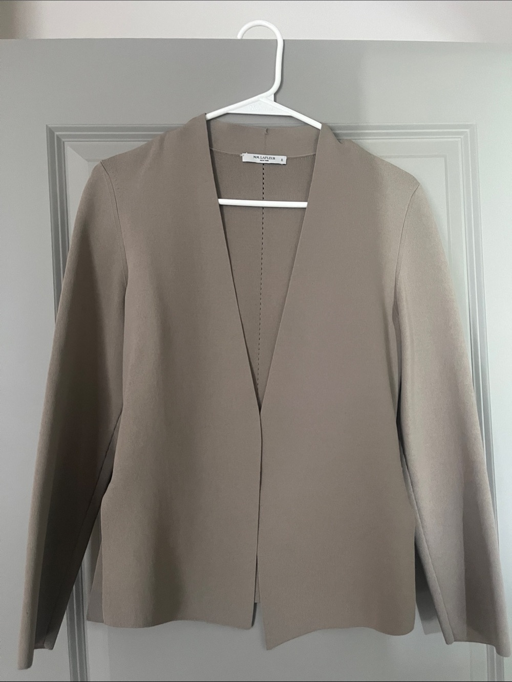 MM Lafleur the Woolf Jardigan in Taupe
